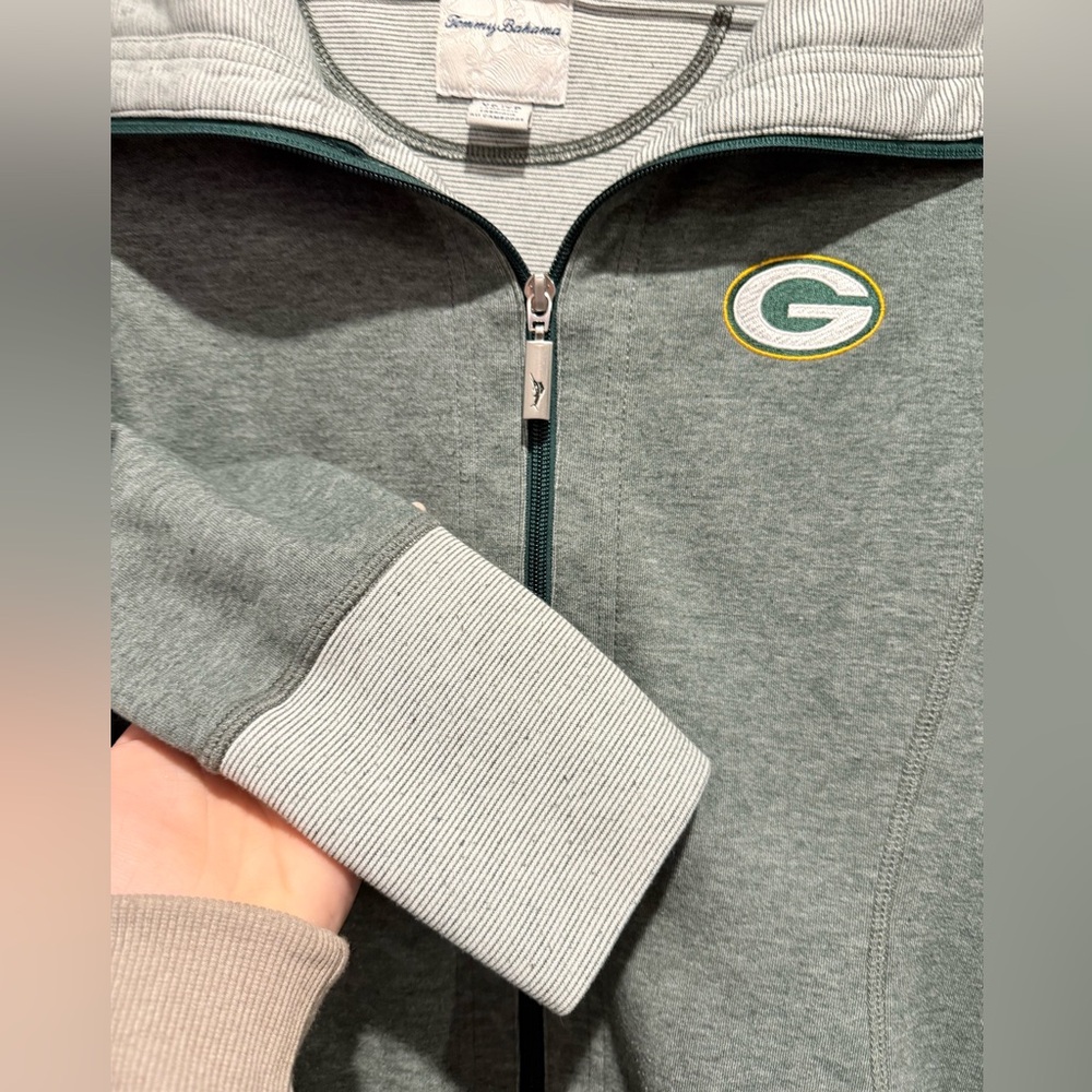 Tommy Bahama Gray and White Zip-Up Hoodie GREEN BAY PACKERS!